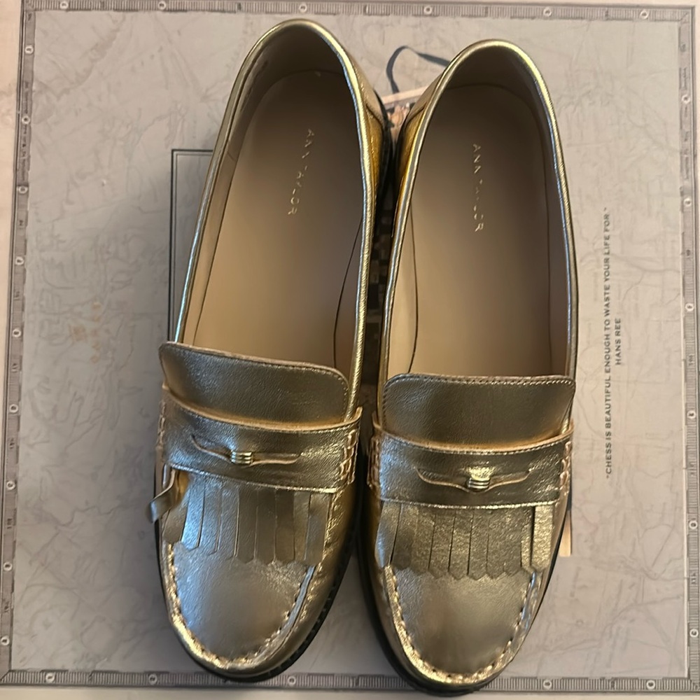 Ann Taylor women’s Kiltie Metallic loafer